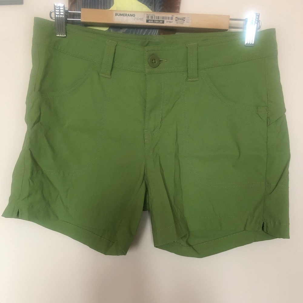 MEC hiking short